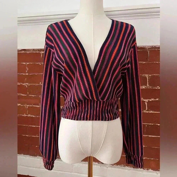 Topshop Striped Plisse Wrap Top in Navy Cropped Plunge Neck Blouse - Picture 3 of 14